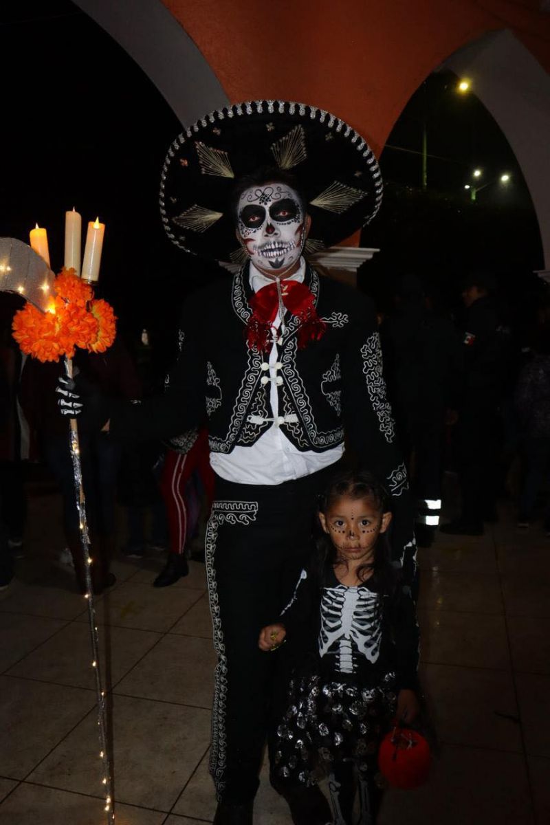 Desfile y Concurso del Tradicional Día de Muertos